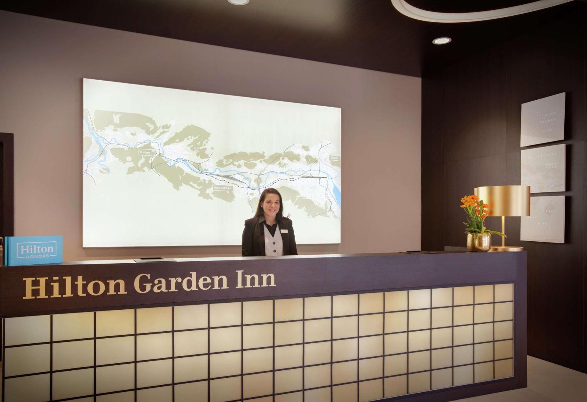 Hilton Garden Inn Zurich Limmattal Шпрайтенбах Екстериор снимка