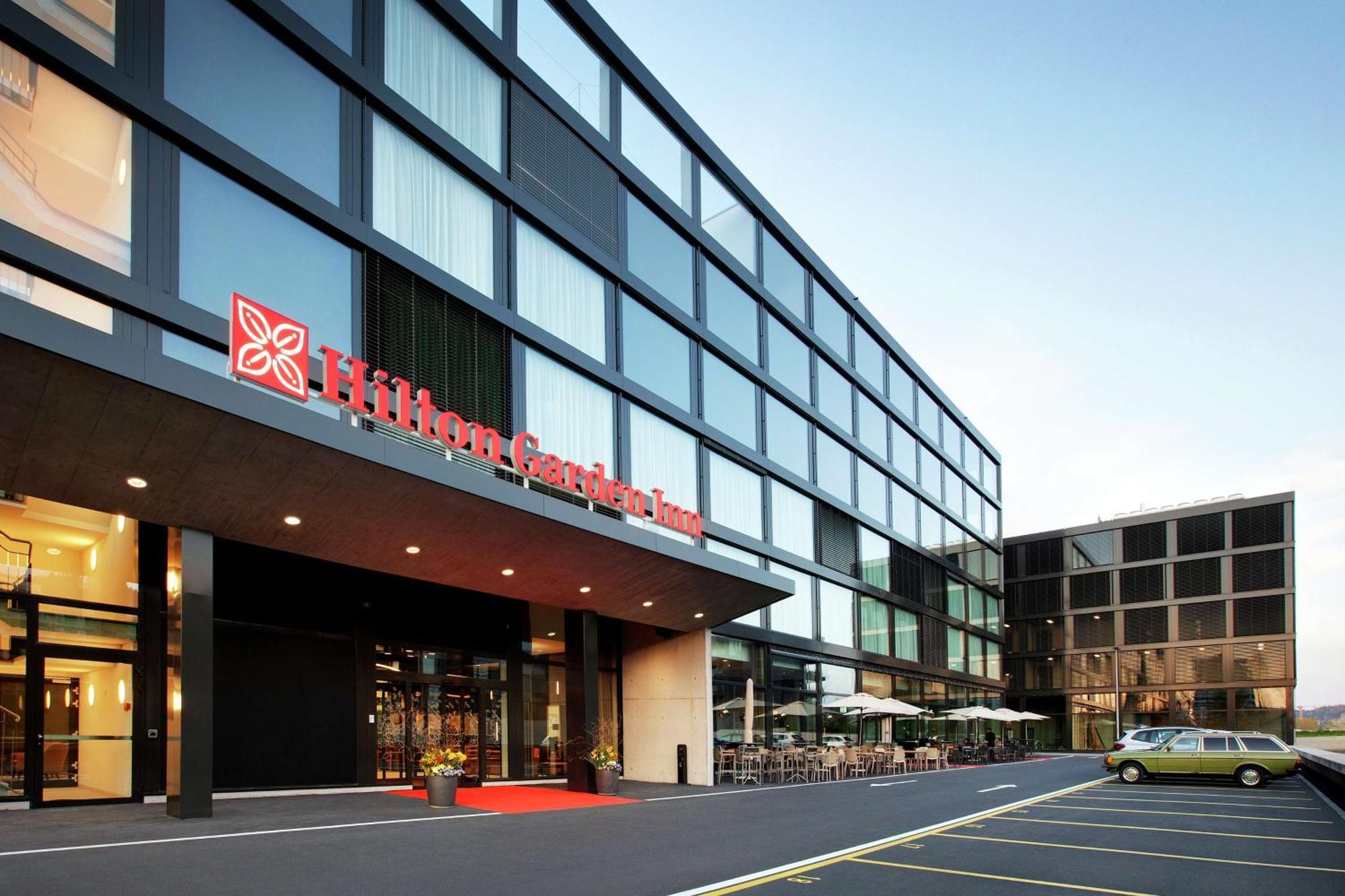 Hilton Garden Inn Zurich Limmattal Шпрайтенбах Екстериор снимка